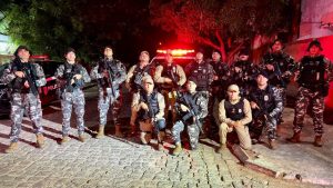 Apreensão de Adolescentes Armados em Uiraúna: PM Encontra Pistola, Revólver e Moto Roubada