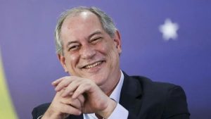 Ciro Gomes estipula prazo para decidir se disputará Presidência pela quinta vez