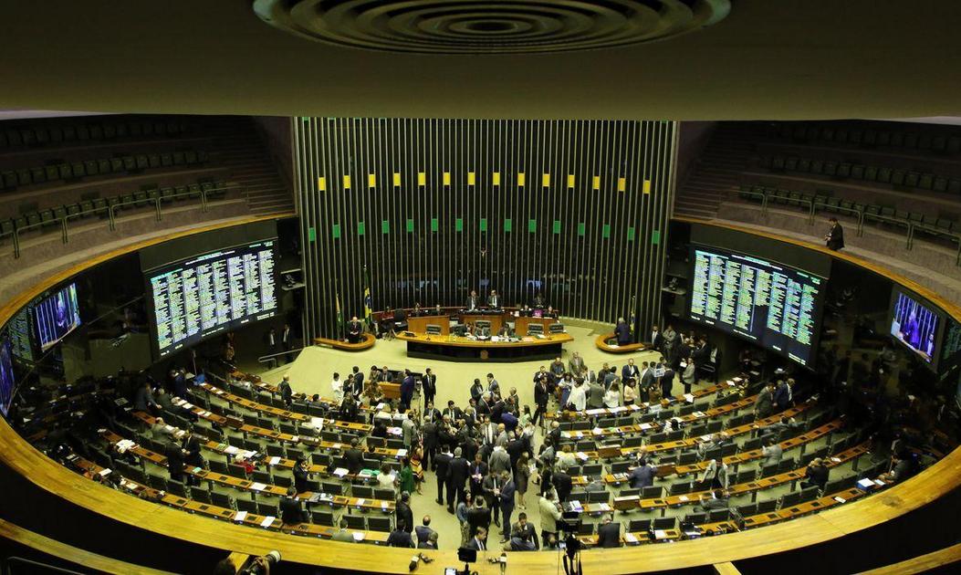Congresso analisa veto de Lula ao PL da dosimetria; oposição aposta em derrubada
