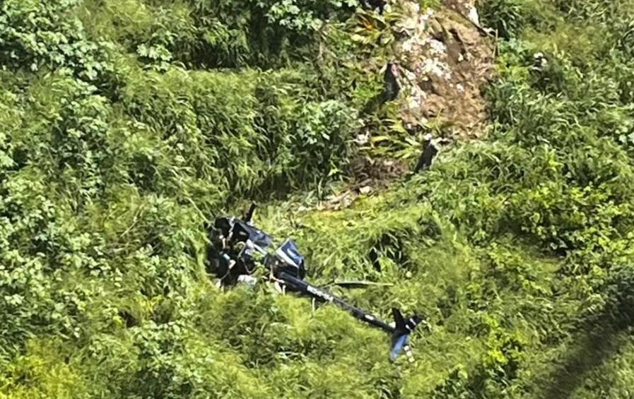 Helicóptero sofre acidente em Campina Grande: Quatro pessoas são resgatadas após queda próxima a hotel