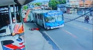 Motorista suspeito de matar motociclista com ônibus tem prisão preventiva mantida pela Justiça