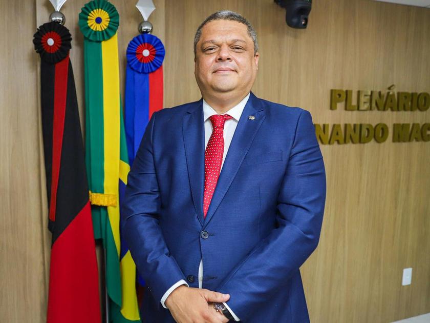 Operação Cítrico: Prefeito de Cabedelo Afastado por Suspeita de Fraude e Ligação com Facção Criminosa