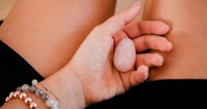 Ovo Vaginal: Especialistas Alertam sobre Falta de Comprovação Científica
