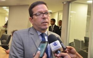 Relator vota ação contra reeleição de Cícero Lucena no TRE-PB nesta segunda-feira (4)