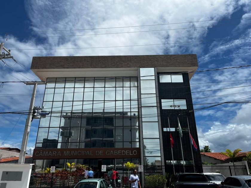 Câmara de Cabedelo tem 20 dias para explicar gasto de R$ 1,5 milhão em contratos irregulares com escritórios de advocacia