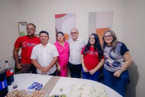 Cícero Lucena recebe apoio de vereador e sindicato em Sapé e promete novo hospital