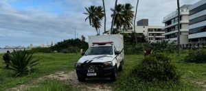 Corpo de homem é encontrado com sinais de violência na Praia do Bessa; polícia investiga homicídio
