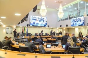 Debate antecipado sobre futura Mesa da Assembleia gera críticas e expõe riscos institucionais