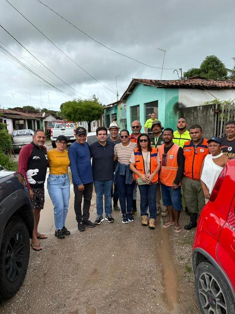 Deputado Eduardo Carneiro visita áreas atingidas pelas chuvas no Litoral Sul da Paraíba