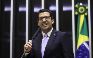 Deputado Marcelo Queiroz é alvo de operação da PF por fraude em contratos de R$ 200 milhões