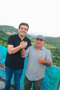 Eduardo Carneiro recebe apoio do vereador Tô Justo e amplia base em Pilõezinhos