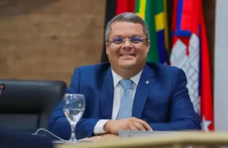 Edvaldo Neto será diplomado prefeito de Cabedelo na próxima segunda; vice deve assumir gestão