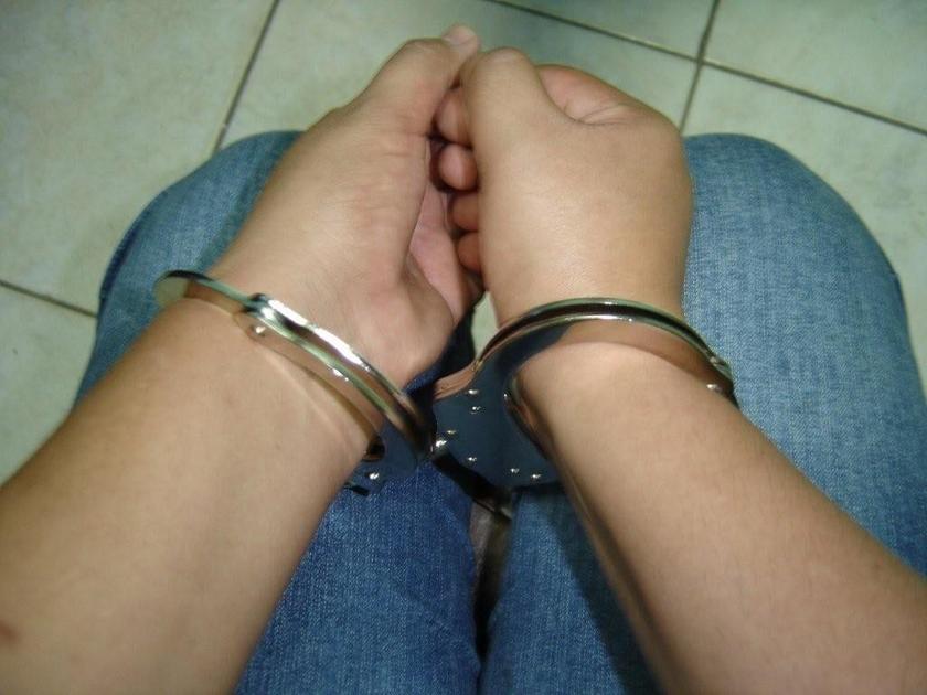 Filho é preso por agredir a própria mãe após disputa por imóvel em Patos