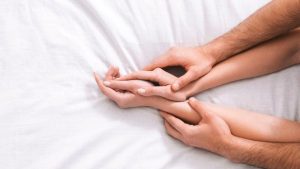 Gemer durante o sexo: entenda como a vocalização pode influenciar o orgasmo