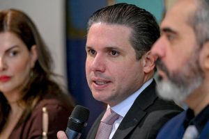Hugo Motta convoca sessões extras para acelerar tramitação da PEC da escala 6x1