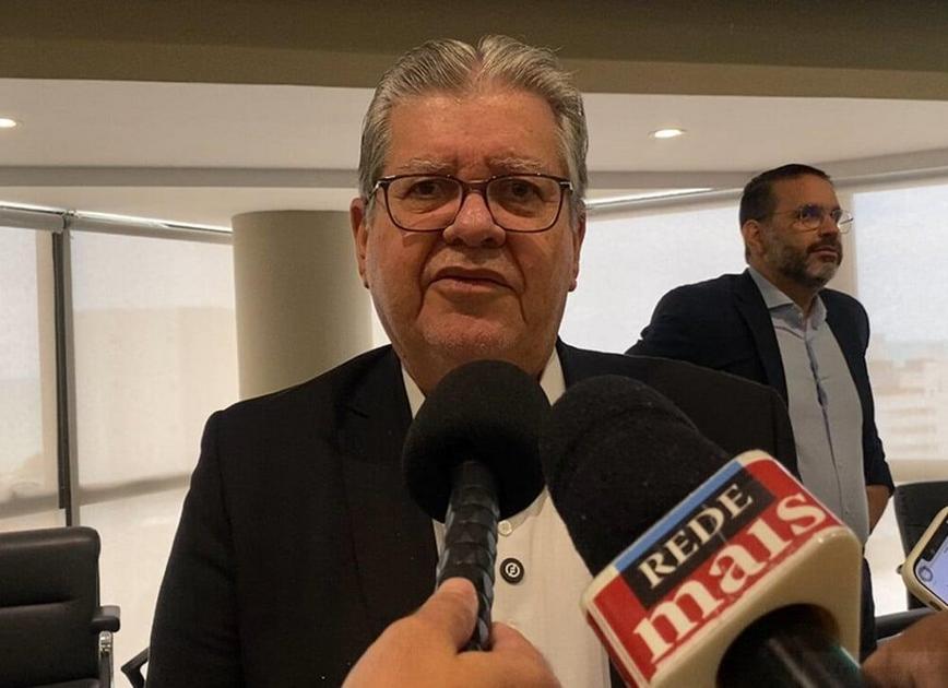 João Azevêdo minimiza saída de aliados e compara rompimentos políticos ao fim de relacionamento: "Ninguém roubou minha namorada"