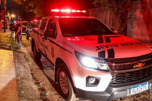 Jovem é retirado de casa e morto a tiros em Bayeux; suspeitos se passaram por policiais
