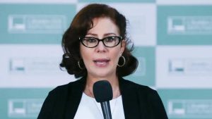 Justiça da Itália nega extradição e manda soltar Carla Zambelli