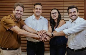 Lucas Ribeiro recebe apoio de Dr. Júnior, prefeito de Ouro Velho, em encontro articulado por Wilson Filho