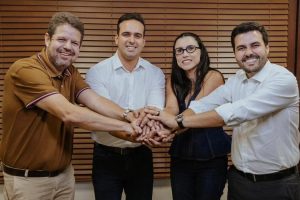 Lucas Ribeiro recebe apoio do prefeito de Ouro Velho, Dr. Júnior, em encontro articulado por Wilson Filho