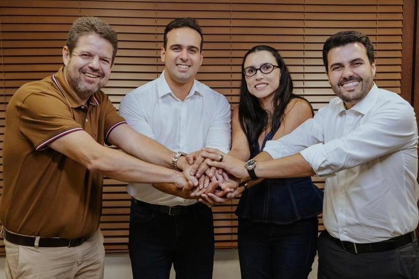 Lucas Ribeiro recebe apoio do prefeito de Ouro Velho, Dr. Júnior, em encontro articulado por Wilson Filho