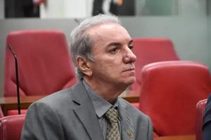 Mikika elogia postura de Leo Bezerra durante chuvas em João Pessoa e destaca diálogo com oposição