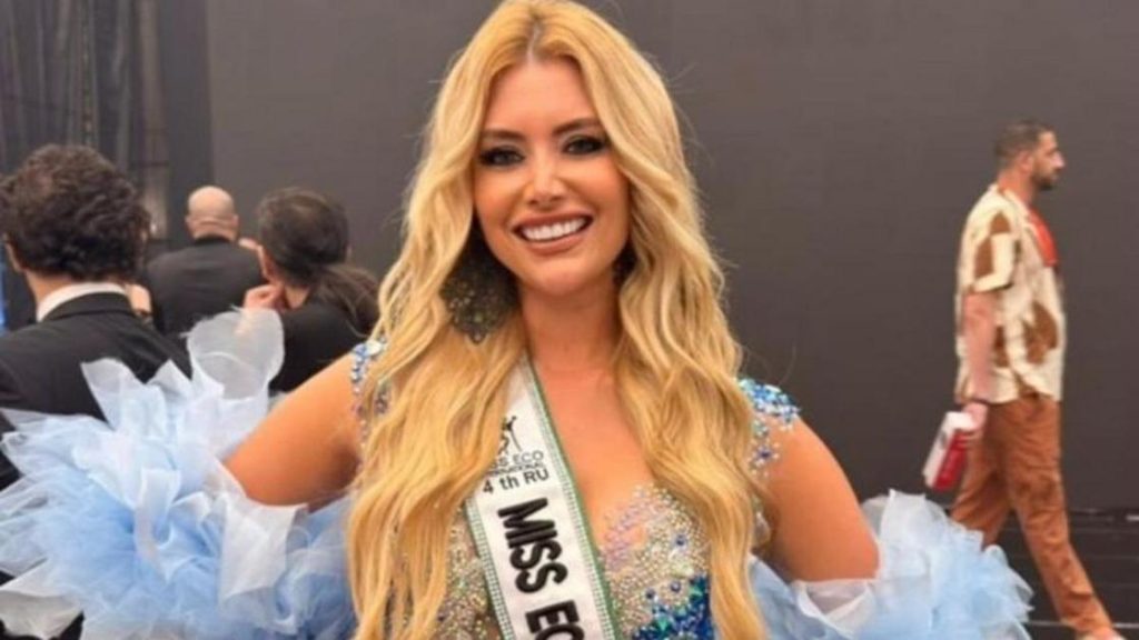 Miss Brasil leva tombo no palco durante revelação de 5º lugar em disputa no Egito