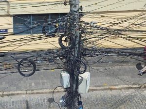 MPPB aciona Energisa na Justiça por falhas em postes e cobra R$ 5 milhões por danos ambientais