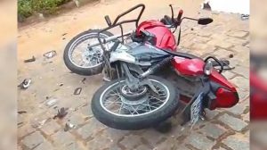 Mulher morre em colisão entre moto e caminhonete na zona rural de Cacimbas