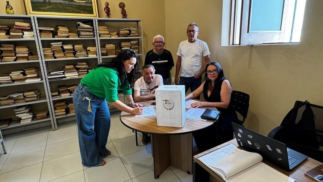 Nadja Claudino é reconduzida à presidência da Academia Cajazeirense de Artes e Letras