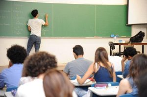 Nova lei cria programa de inclusão para estudantes neurodivergentes da rede estadual da Paraíba