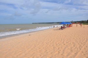 Paraíba tem quatro trechos de praias impróprios para banho neste fim de semana