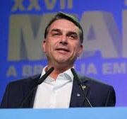Pesquisa aponta queda de Flávio Bolsonaro após vazamento de áudios e amplia vantagem de Lula para 2026