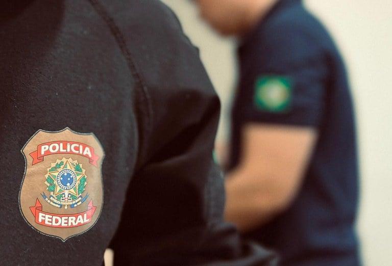PF deflagra operação Barco de Teseu contra organização criminosa que aplicava golpes de empréstimos fraudulentos na Paraíba