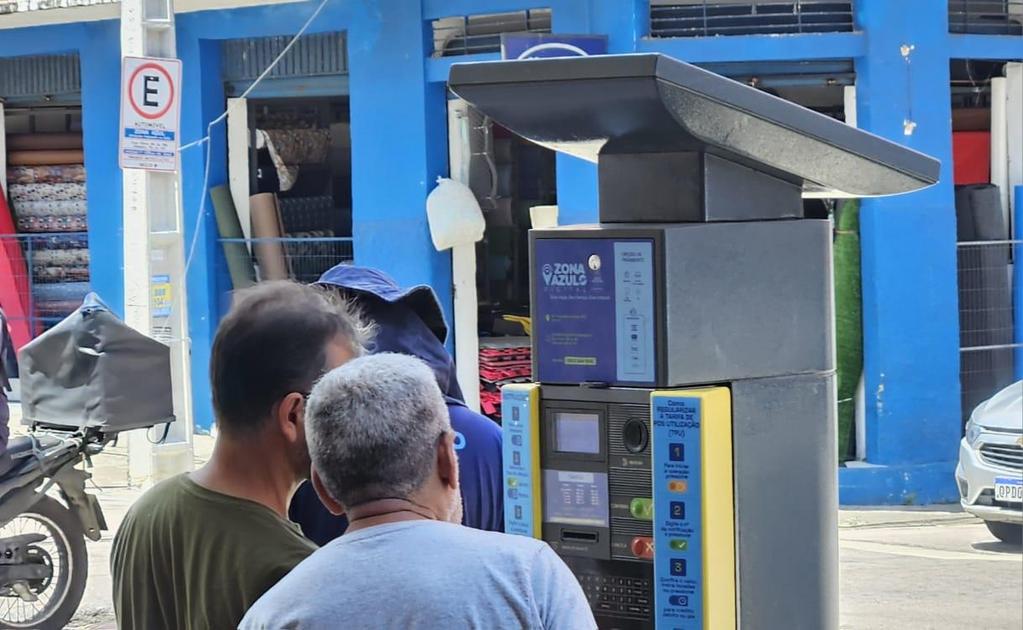 Prefeito de João Pessoa suspende multas por não pagamento da Zona Azul