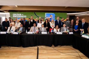 Presidente do CREA-PB participa de Colégio de Presidentes em Salvador e reforça compromisso com valorização profissional