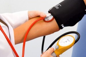 Pressão alta atinge 32% dos brasileiros: HUAC-UFCG alerta para prevenção e controle