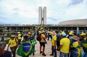 PT, PC do B e PV questionam no STF Lei da Dosimetria que reduz penas de condenados por atos golpistas