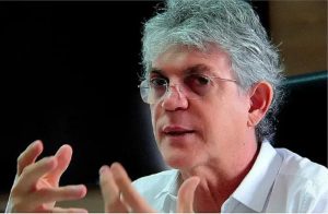 Ricardo acusa João de entregar governo à direita: "nas mãos dos partidos de direita sem dar um tiro"