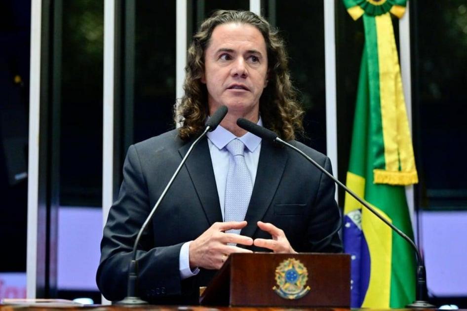 Veneziano Vital do Rêgo critica 'uso da máquina' e prevê disputa acirrada pelo Senado na Paraíba