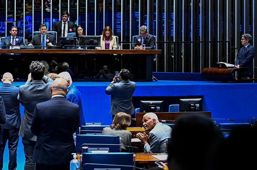 Senado deve votar PEC do fim da escala 6×1 antes do recesso de julho